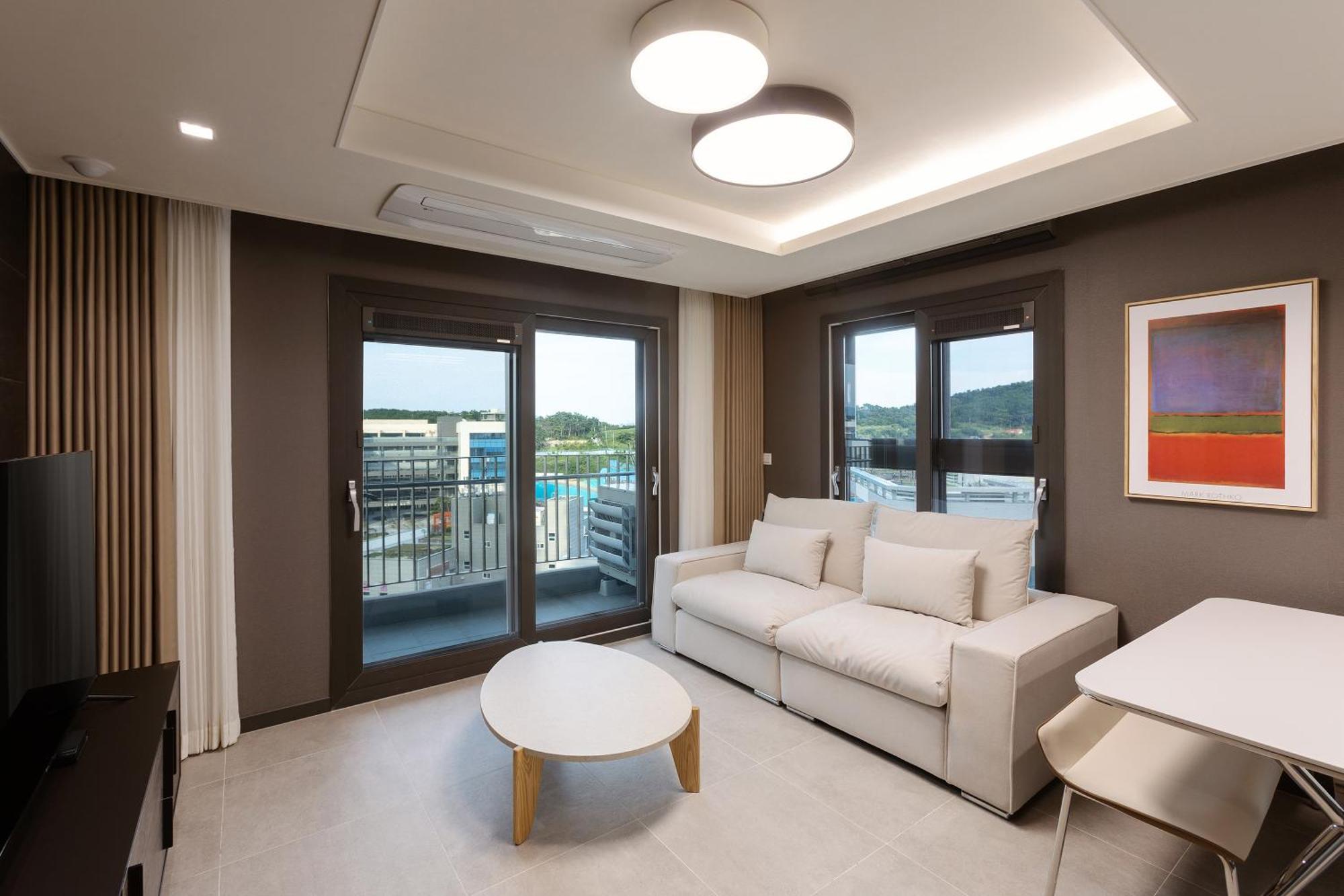 Newcz Osiria Residence ปูซาน ภายนอก รูปภาพ